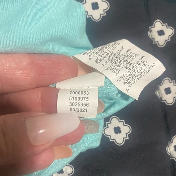 🔥2/$10 The Childrens Place Teal Blue with Dinosaurs Long sleeve Tee- size 4t - Picture 5 of 5